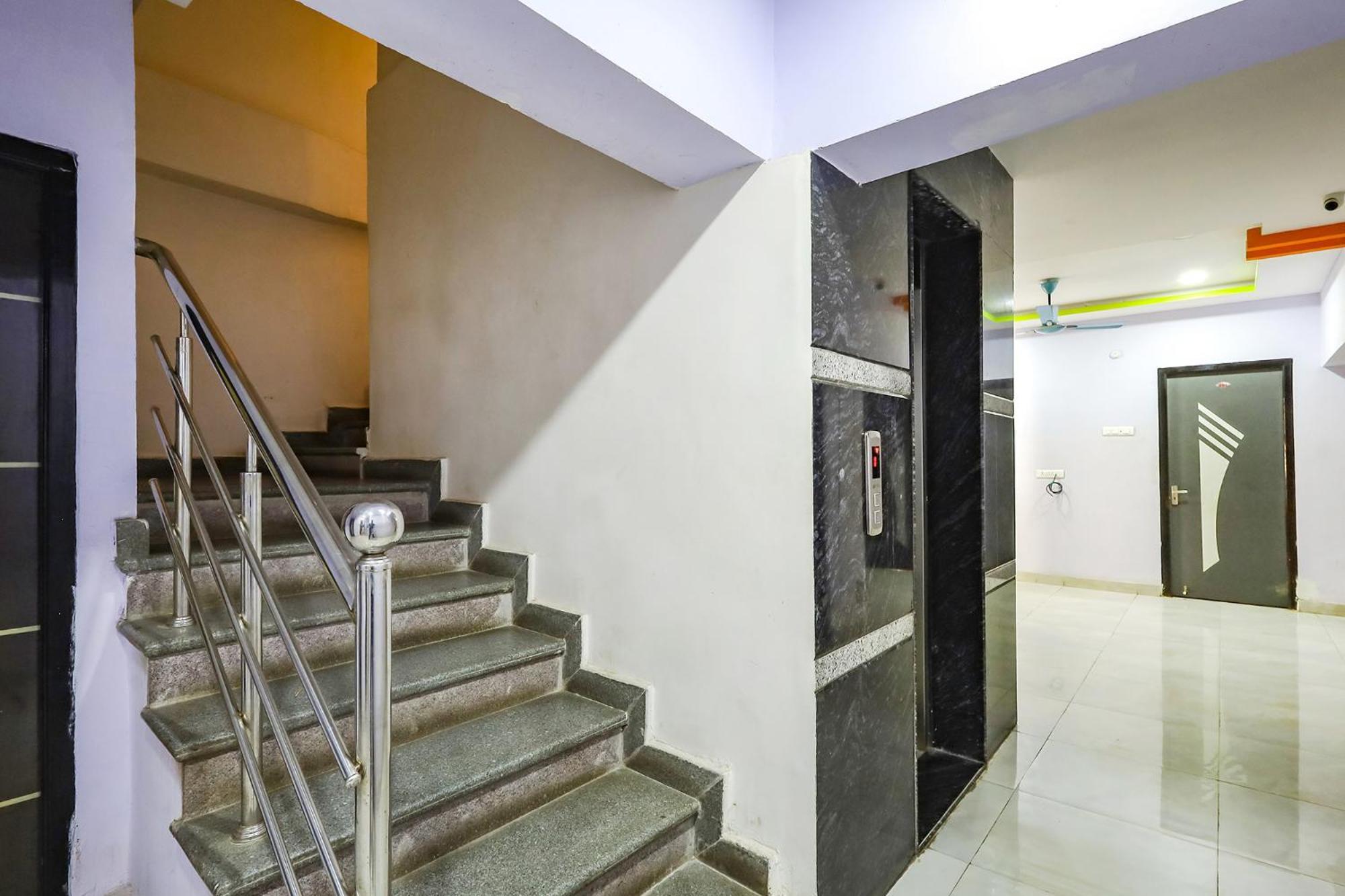 Capital O Lakshmi Residency 호텔 티루파티 외부 사진