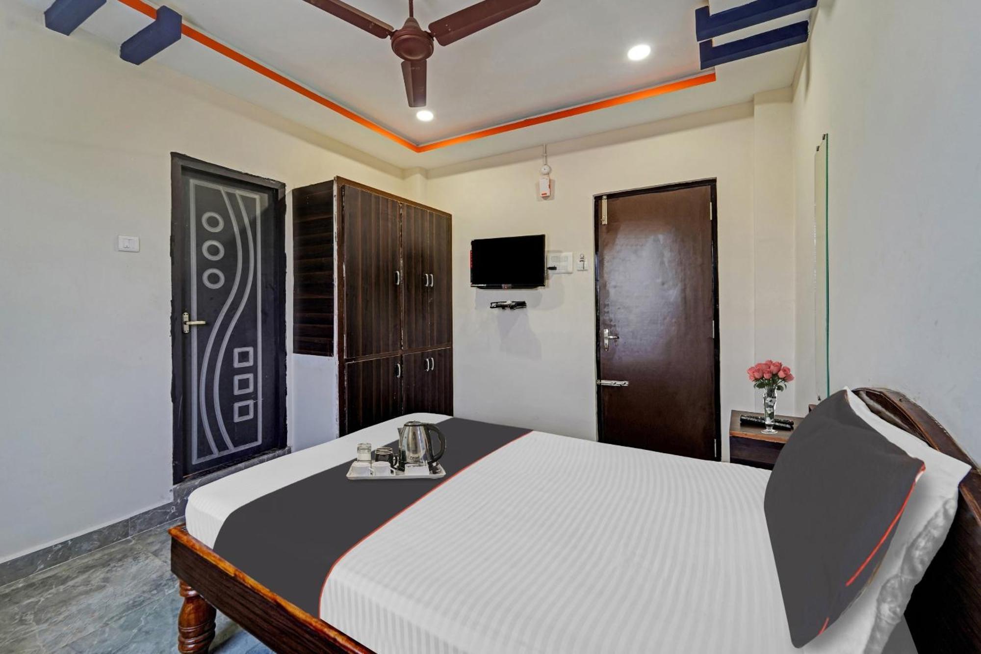 Capital O Lakshmi Residency 호텔 티루파티 외부 사진