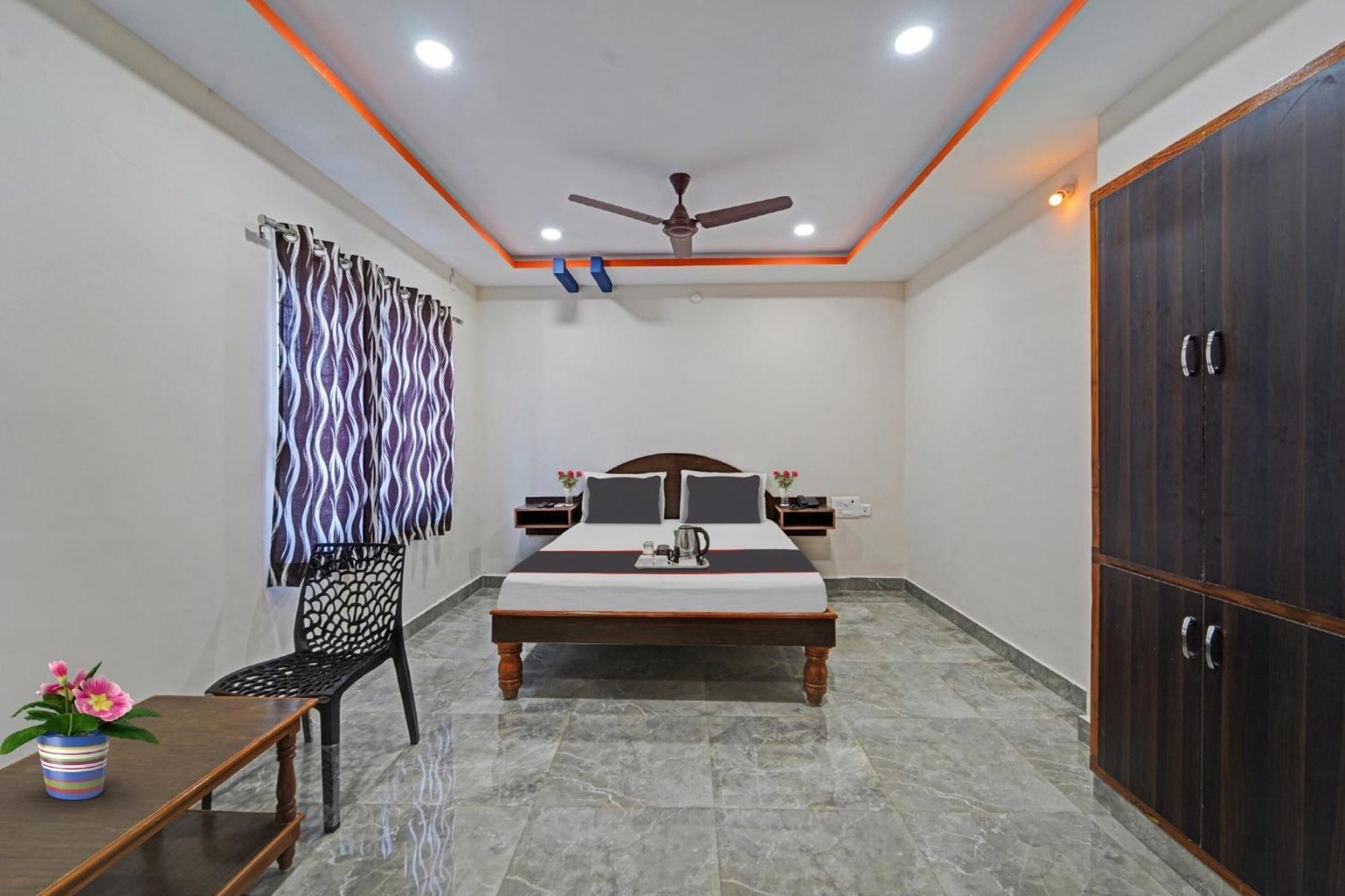 Capital O Lakshmi Residency 호텔 티루파티 외부 사진