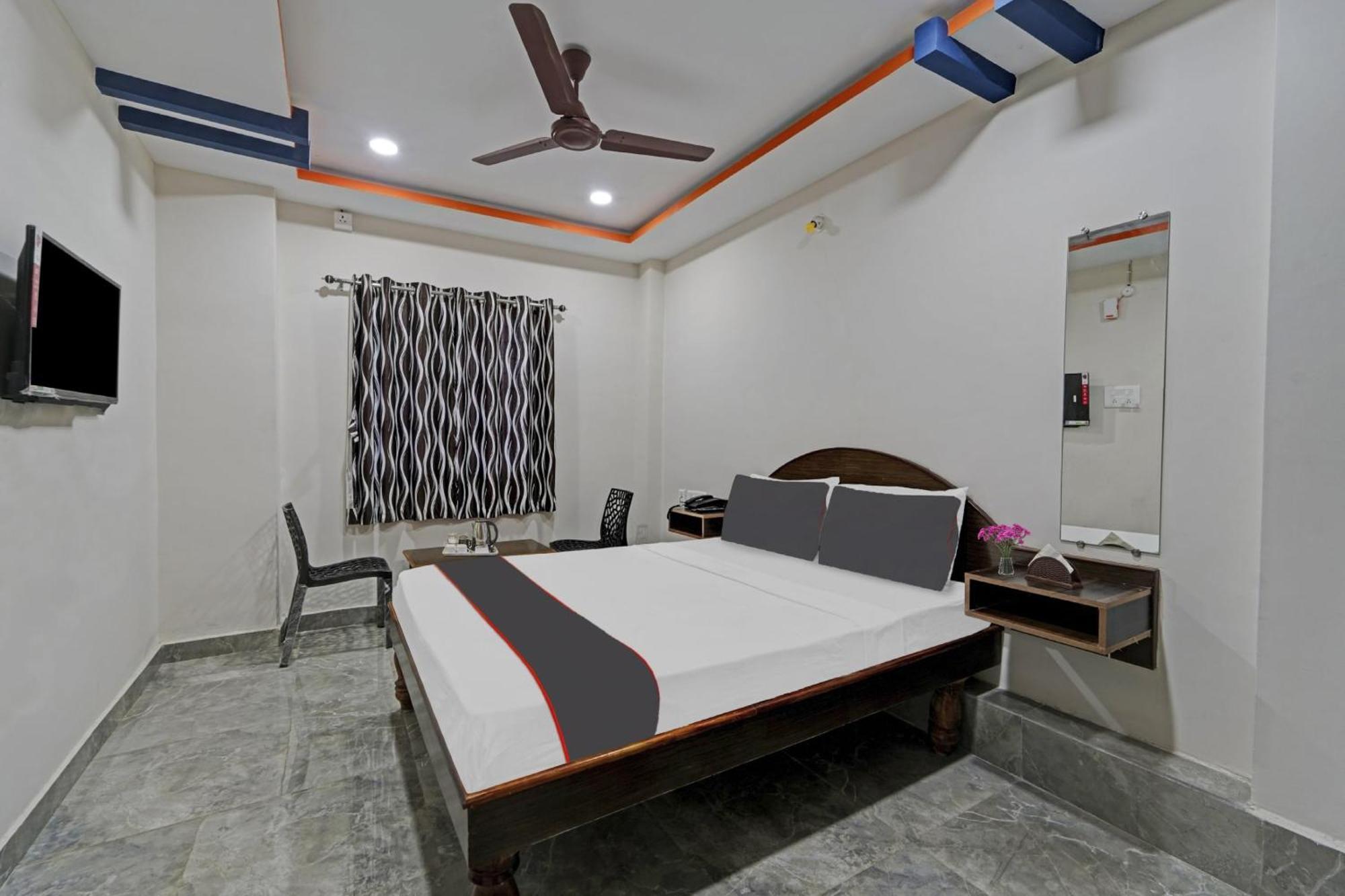Capital O Lakshmi Residency 호텔 티루파티 외부 사진