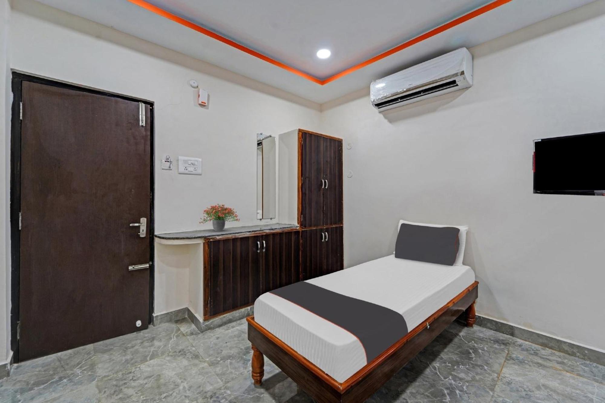 Capital O Lakshmi Residency 호텔 티루파티 외부 사진